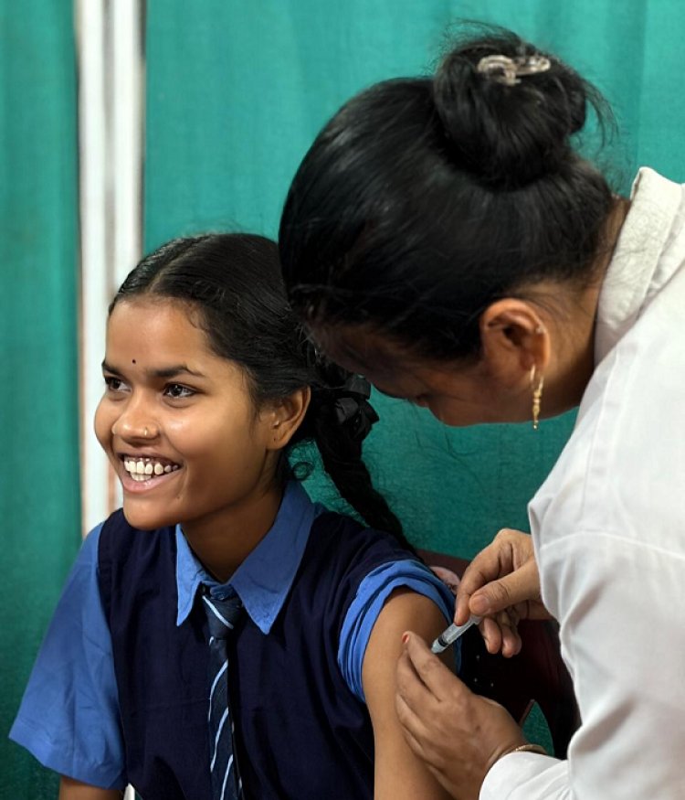 अपनी ज़िम्मेदारी निभाएं और अपनी बेटियों को सर्वाईकल कैंसर के खतरे से बचाएं