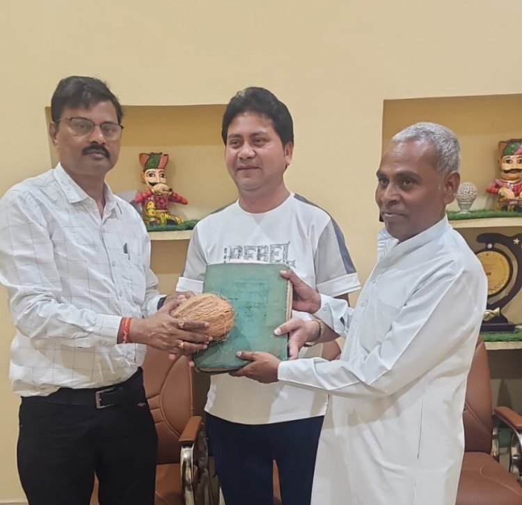 सदगुरु कबीर आश्रम में मिली 326 वर्ष पुरानी दुर्लभ पाण्डुलिपियाँ