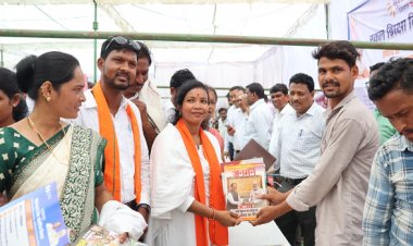 समाधान शिविर कुटरु में उमड़ा जनसैलाब- तपती धूप में भी दिखा शासकीय योजनाओं के प्रति ग्रामीणों का भारी उत्साह