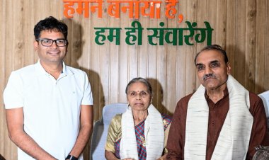 बस्तर में चिकित्सा की अलख जगाने वाले पद्मश्री डॉ. गोडबोले दंपति का वित्त मंत्री ओपी चौधरी ने किया आत्मीय अभिनंदन