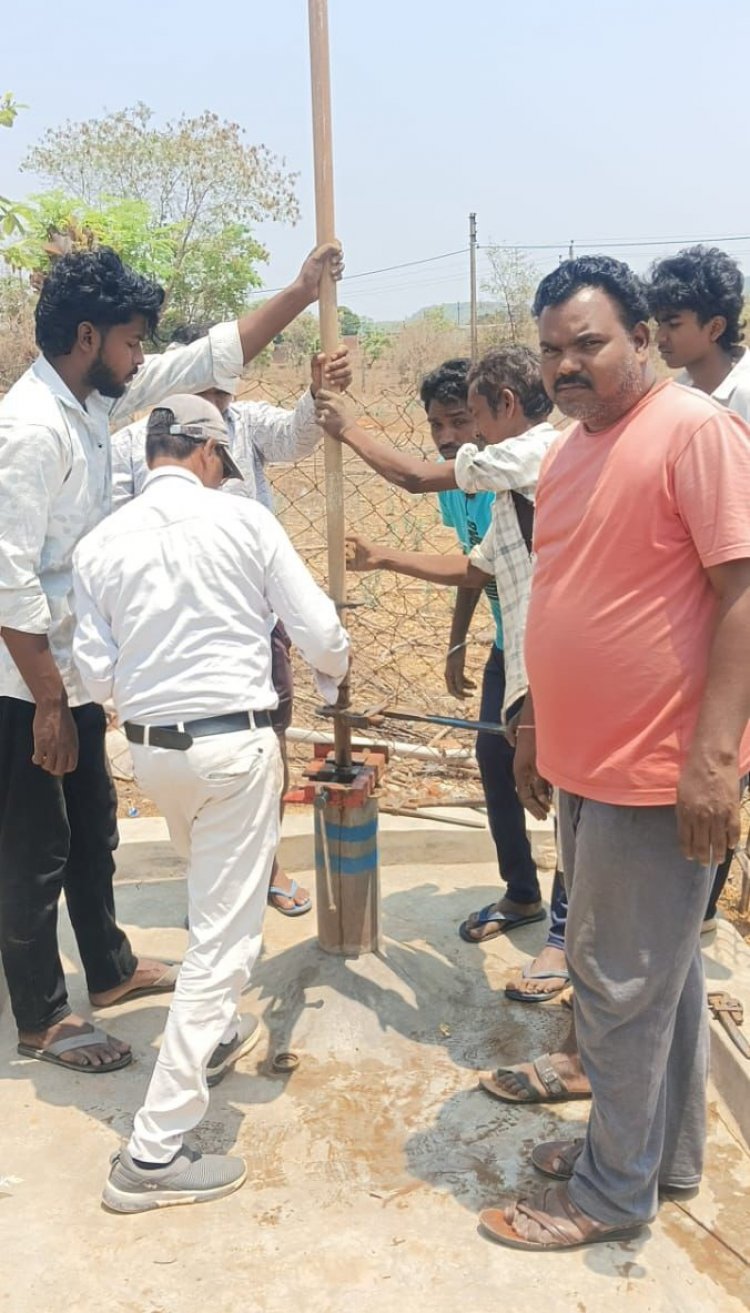 हैंडपंप मरम्मत से सरभोका के ग्रामीणों को मिली सुविधा