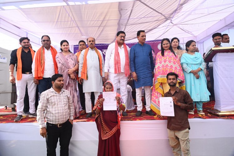 मोहतरा समाधान शिविर में 834 आवेदन प्राप्त, 246 मामलों का मौके पर निराकरण