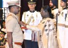 वित्त मंत्री श्री ओपी चौधरी ने शौर्य चक्र से सम्मानित छत्तीसगढ़ पुलिस के जांबाज अधिकारियों को दी बधाई