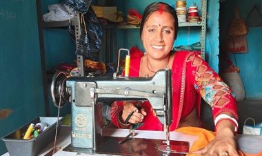 सुई-धागे से बदली तकदीर : श्रीमती विशाखा मंडल बनीं आत्मनिर्भरता की मिसाल