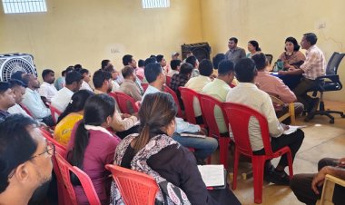 किसानों को खाद-बीज समय पर उपलब्ध कराने के निर्देश