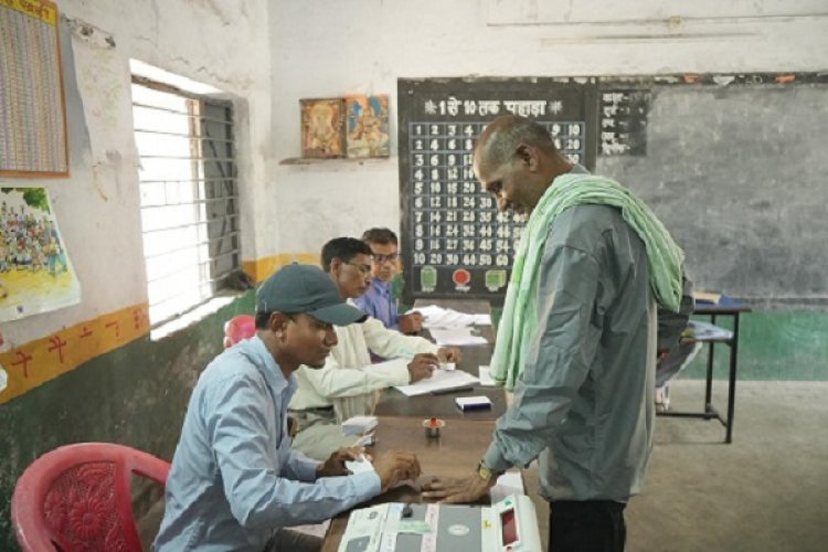 उप निर्वाचन 2026 शांतिपूर्ण एवं सुचारू रूप से सम्पन्न, मतदाताओं ने उत्साहपूर्वक किया मताधिकार का प्रयोग