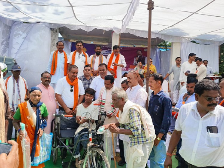 सुशासन तिहार में दिव्यांगों और वृद्धजनों को मिली राहत