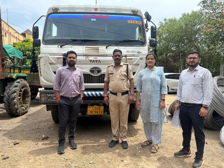 रेत के अवैध परिवहन मामले में हाईवा जब्त
